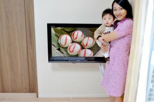 壁掛けテレビ せっかくの新築マンション!だからオシャレに壁掛け!